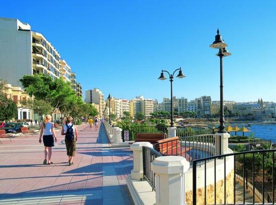 Perfect Location, Idyllic 2Br Apartment 斯利马 外观 照片